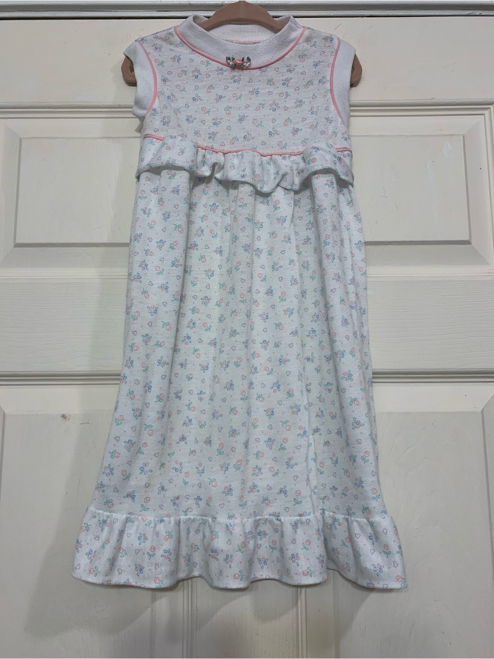 Vintage Toddler Girls Ruffle Floral Heart Nightgown      3928